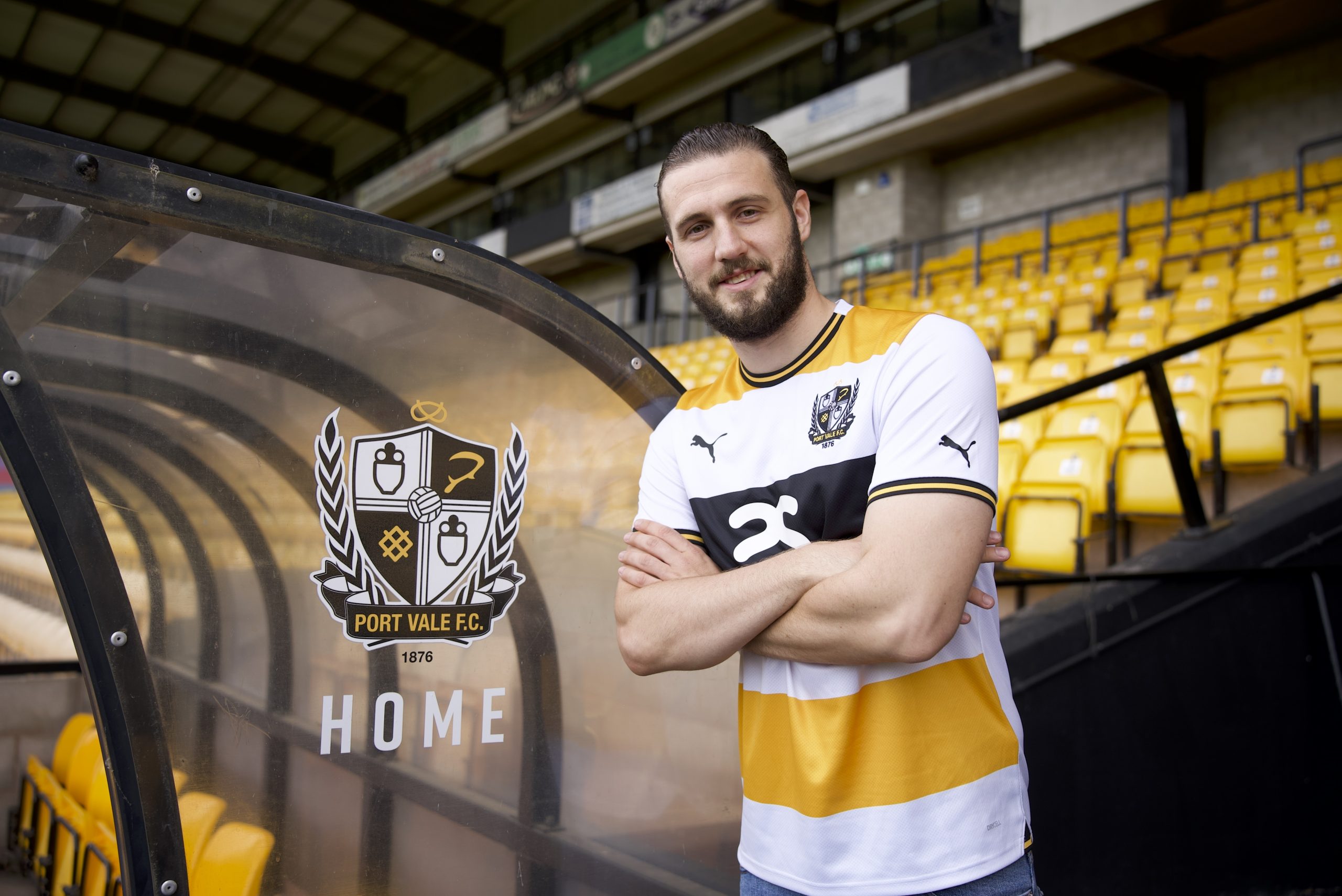 Iacovitti Signs For The Valiants Moorlands Radio